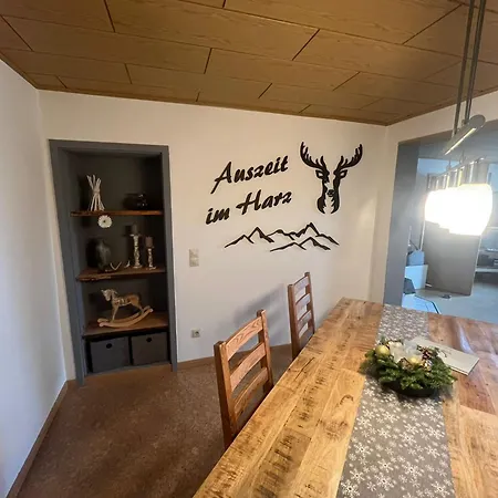 Ferienhaus Auszeit Hohegeiss - Kamin, 3 Schlafzimmer & Hunde Willkommen 度假居 *